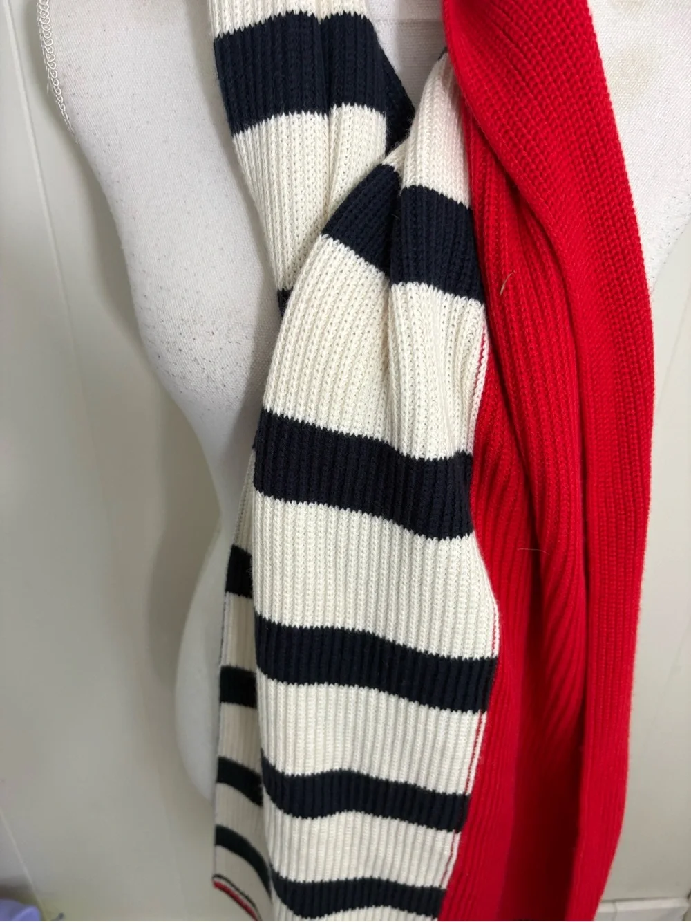 Tommy Hilfiger Navy, Cream & Red Striped Knit Scarf